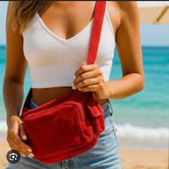 Free People Handbags - NWT Free People Siren Suede Shoulder Bag